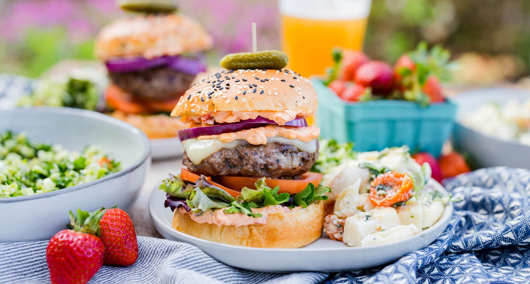 extra cheesy pimento cheeseburger