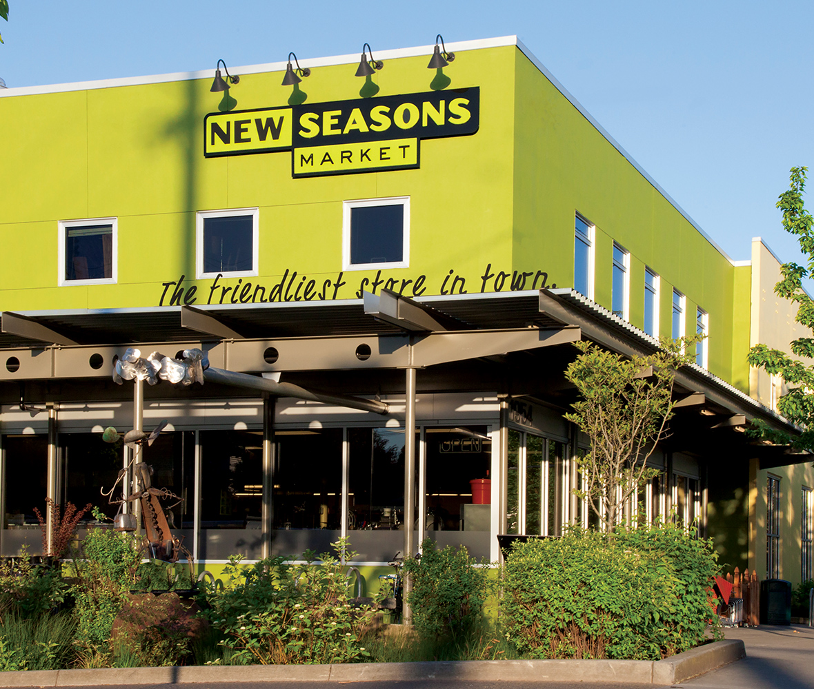 photo of Seven Corners New Seasons grocery store exterior