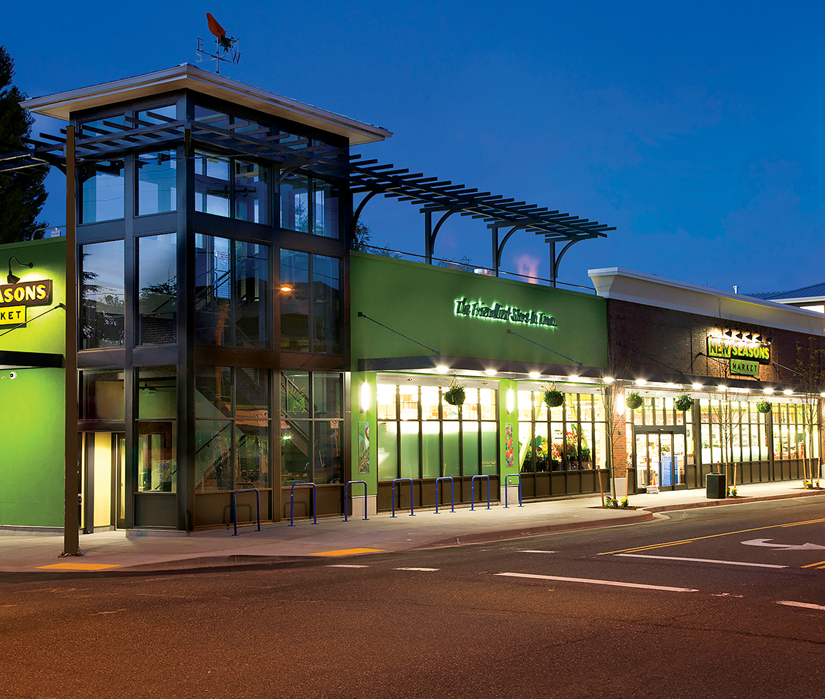 photo of Hawthorne New Seasons grocery store exterior