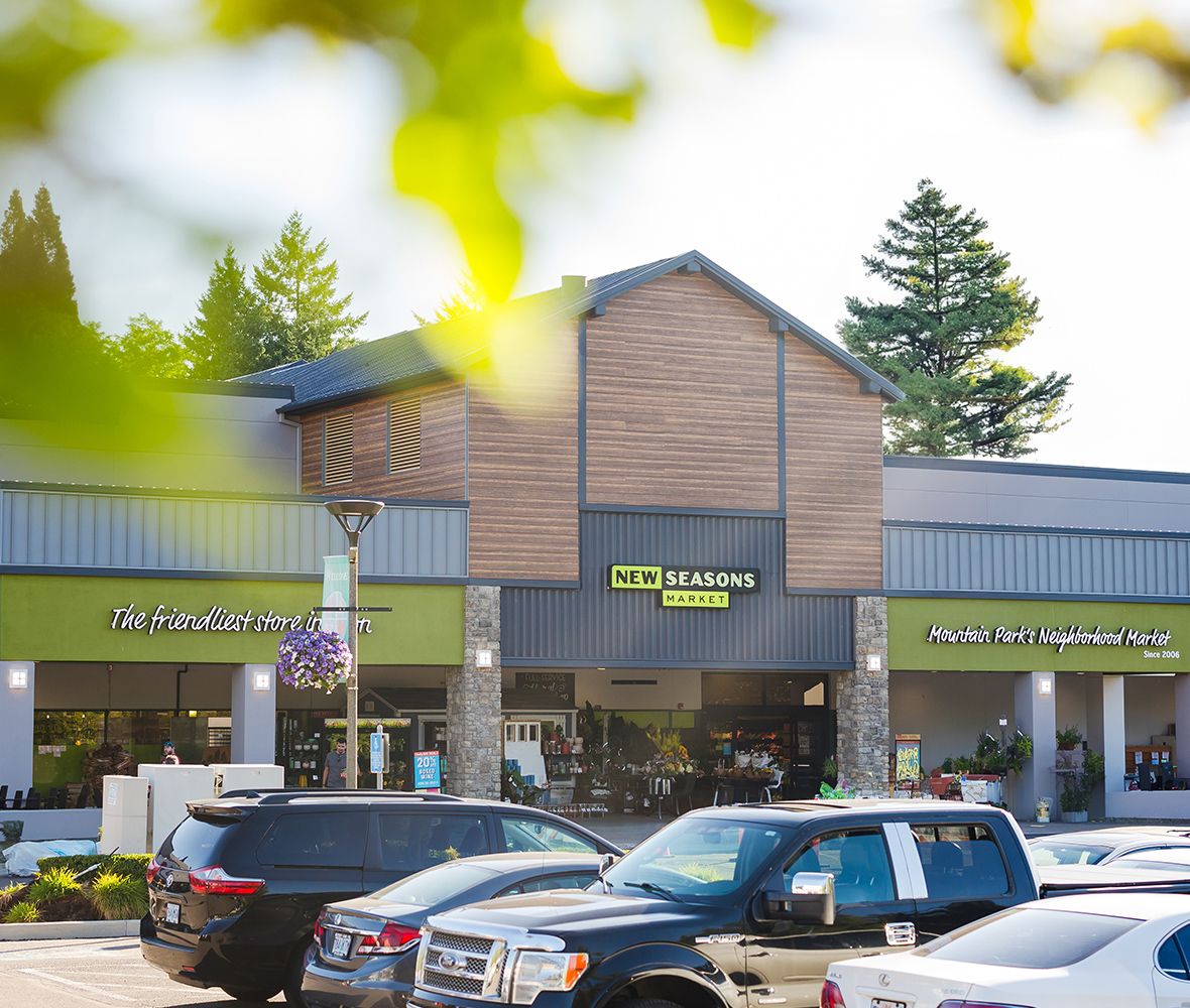 photo of Mountain Park New Seasons grocery store exterior